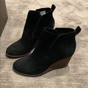 Lucky Brand Suede Wedge bootie worn once